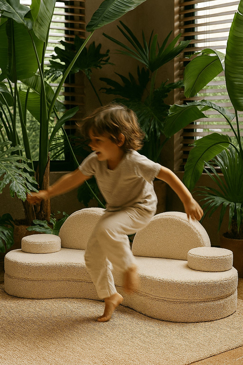 Modulinė sofa vaikams Coccolo – 6 dalių, „Bearly“ audinio, smėlio baltumo