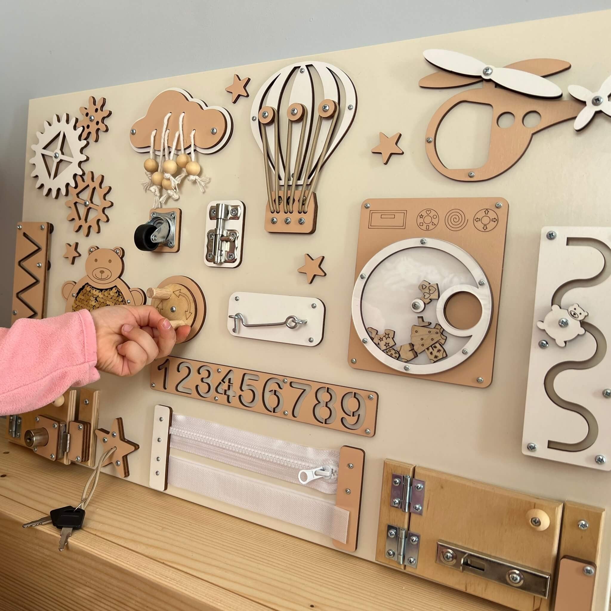 Montessori lavinamoji sienelė vaikams (40×60 cm)